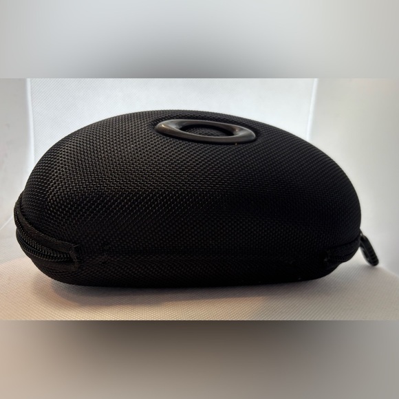Oakley | Radar Array Soft Vault glasses case - Picture 4 of 10